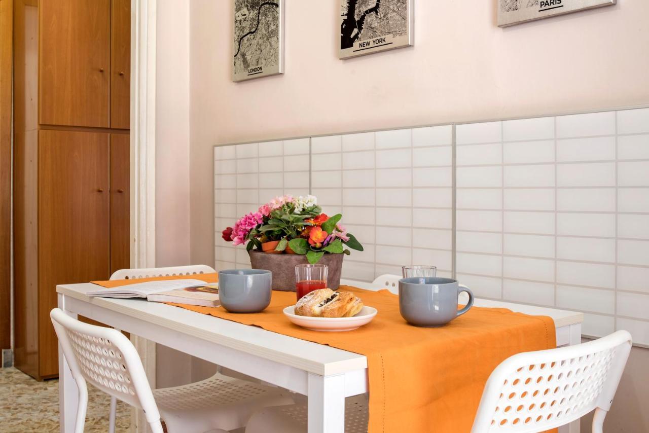 Art Of Living - Suite Elegante Nel Cuore Di Roma Bagian luar foto